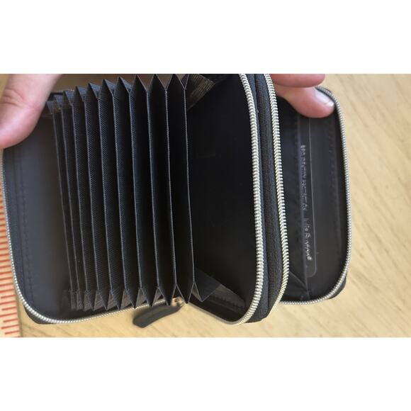 Xmas Holiday Wallet Rocking Horse Nutcracker Wizard Wallet Coin Purse Buxton - Picture 4 of 7